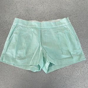J CREW NWOT Green seersucker side zip shorts 4